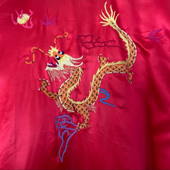 Chinese silk blend embroidered dragon belted robe 🐲 - Picture 6 of 11